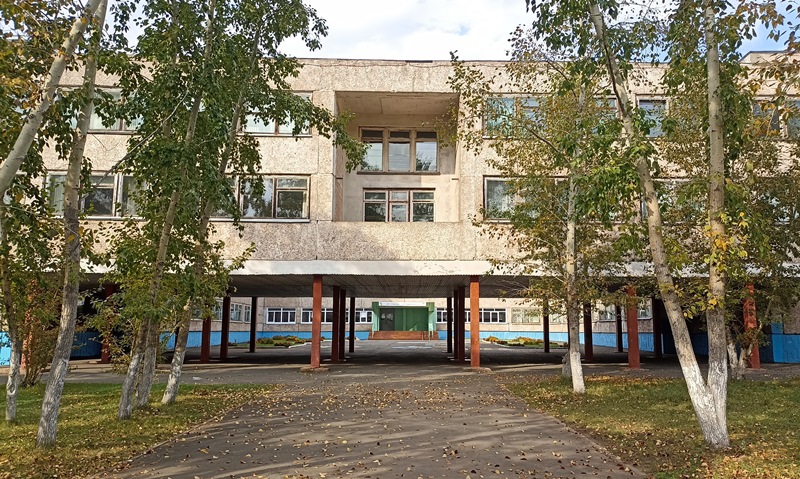 Фотография школы.